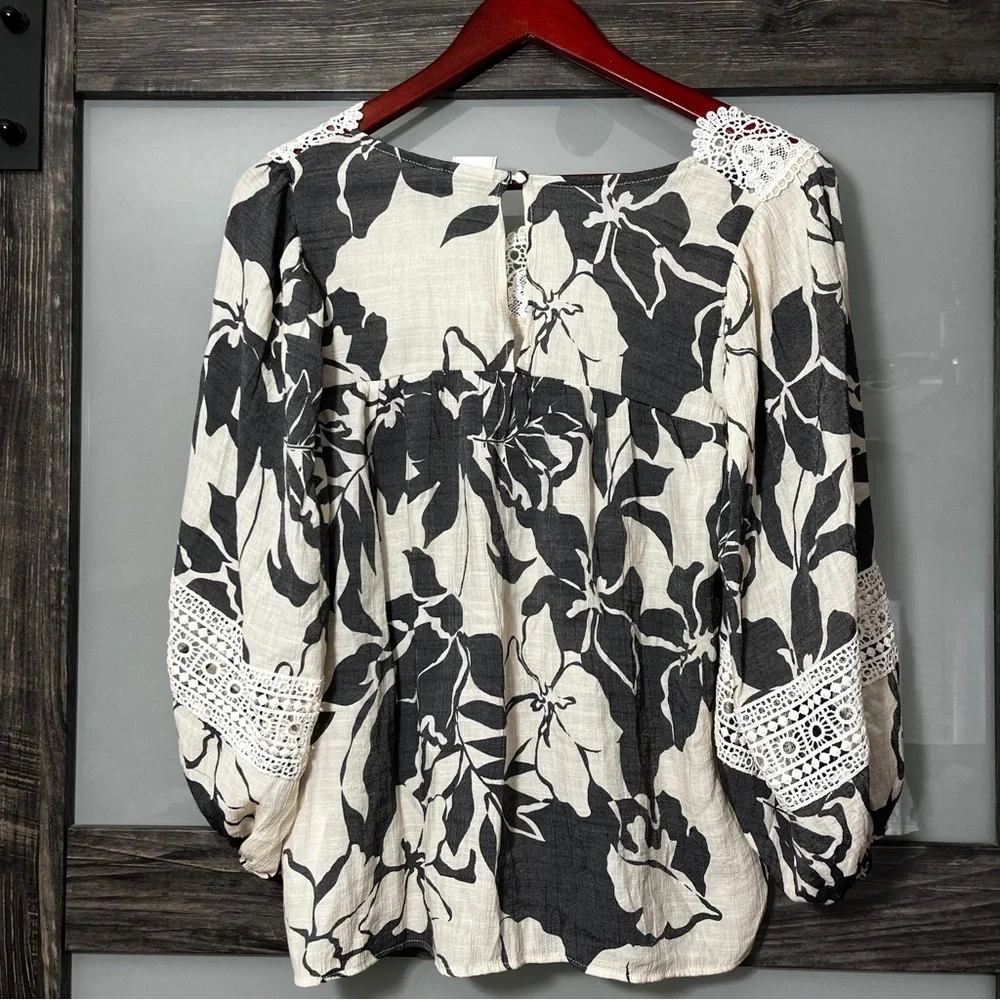Zac & Rachel Boho Cottagecore Black and Cream Floral Blouse Crochet Details L - Picture 2 of 9
